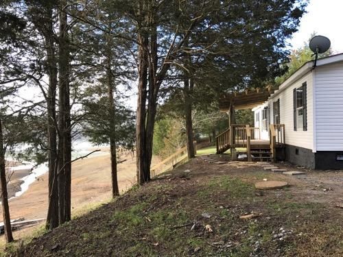 1271 Bayfront Dr, Sevierville, TN 37876