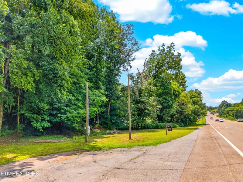 12713 Chapman Hwy, Seymour, TN 37865