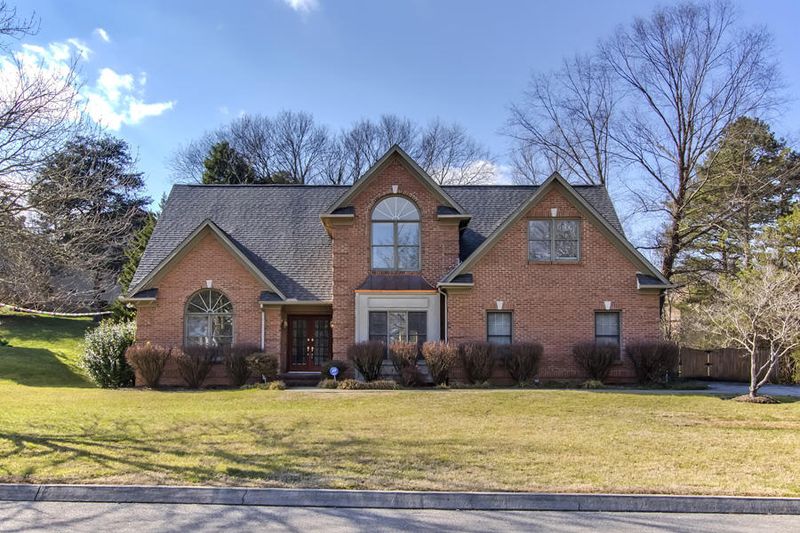 12717 Comblain Rd, Knoxville, TN 37934