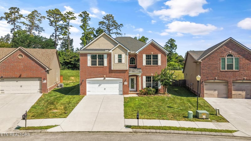 12728 Sailpointe Ln, Knoxville, TN 37922