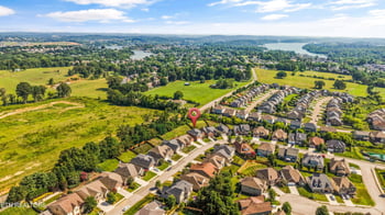 12728 Sailpointe Ln, Knoxville, TN 37922