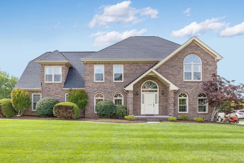 12733 Broken Saddle Rd, Farragut, TN 37934