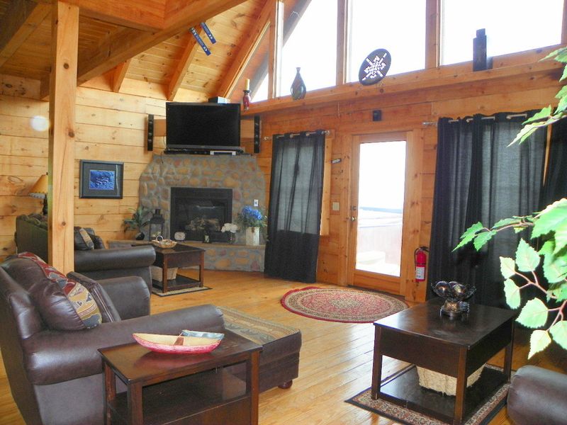 1276 Bear Cub Way, Gatlinburg, TN 37738