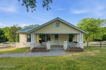 1276 Indian Ridge Rd, Blaine, TN 37709