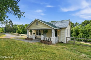 1276 Indian Ridge Rd, Blaine, TN 37709