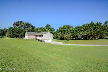 12768 Daisywood Dr, Knoxville, TN 37932