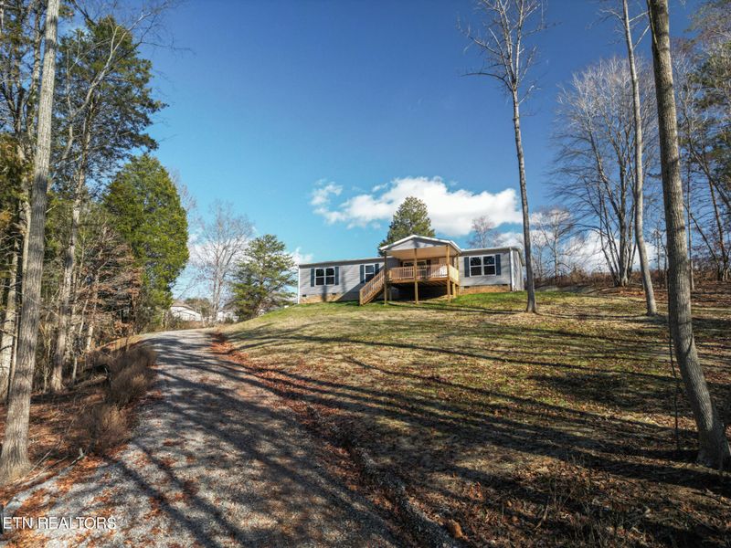 128 Allison Cove Dr, Harriman, TN 37748