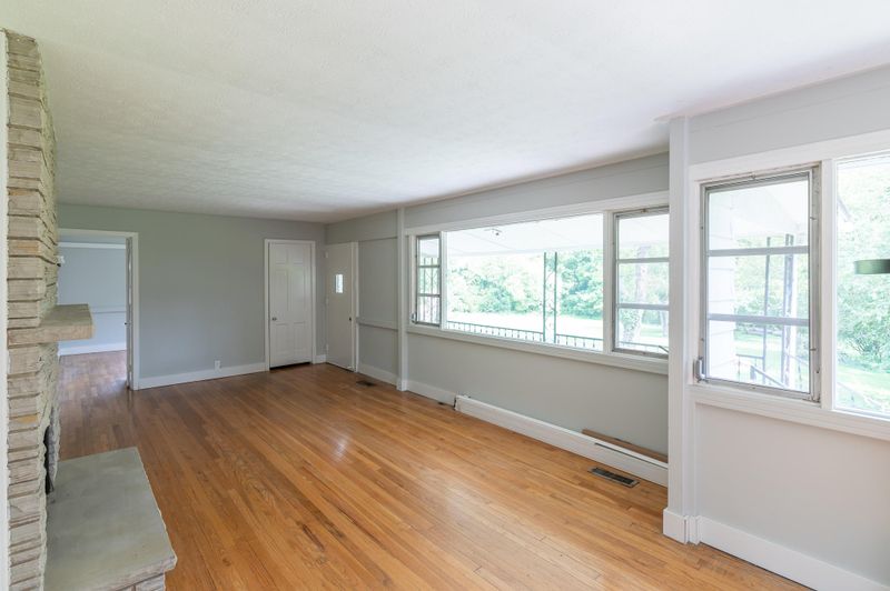 128 California Ave, Oak Ridge, TN 37830