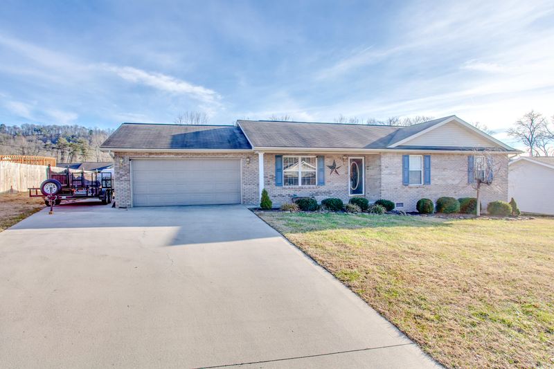 128 Christina Cir, Maynardville, TN 37807