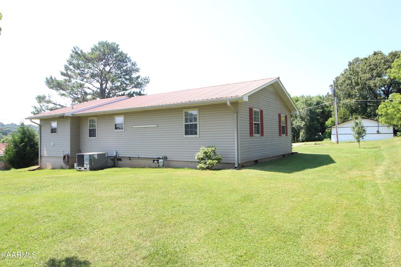 128 County Road 79, Riceville, TN 37370