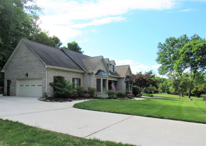 128 Danbury Dr, Oak Ridge, TN 37830
