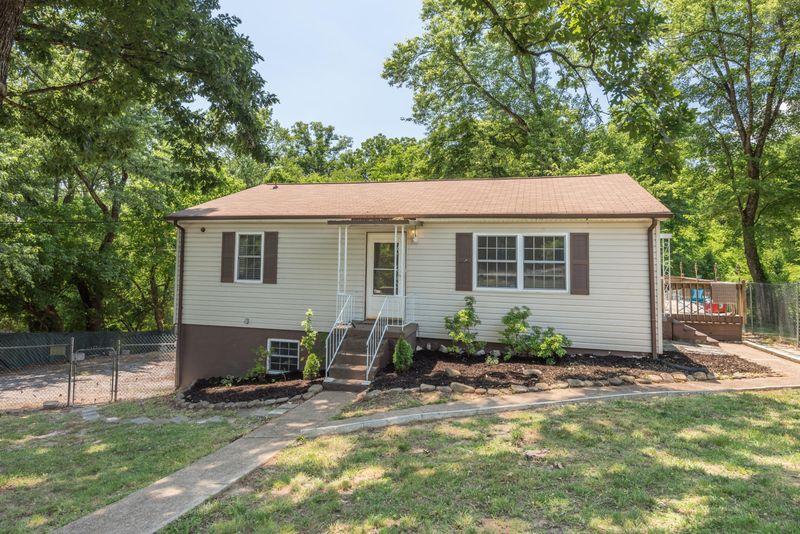 128 Dewdrop Ln, Knoxville, TN 37914