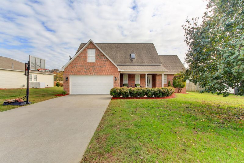 128 Elizabethton Way, Clinton, TN 37716