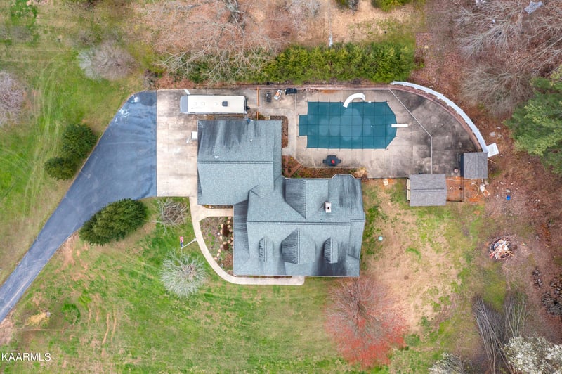 128 Guy Jones Rd, Oliver Springs, TN 37840