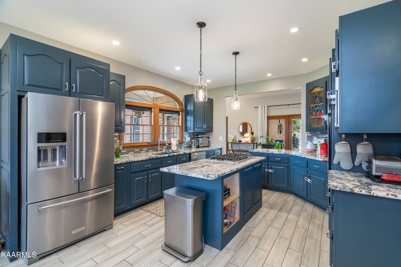 128 Guy Jones Rd, Oliver Springs, TN 37840