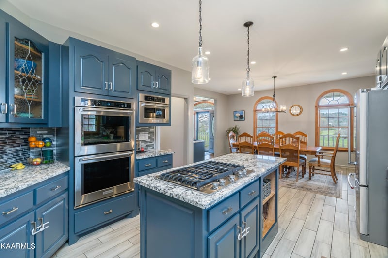 128 Guy Jones Rd, Oliver Springs, TN 37840
