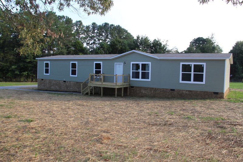 128 Helms Dr, Madisonville, TN 37354