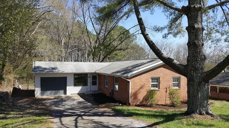 128 Highland Ave, Oak Ridge, TN 37830
