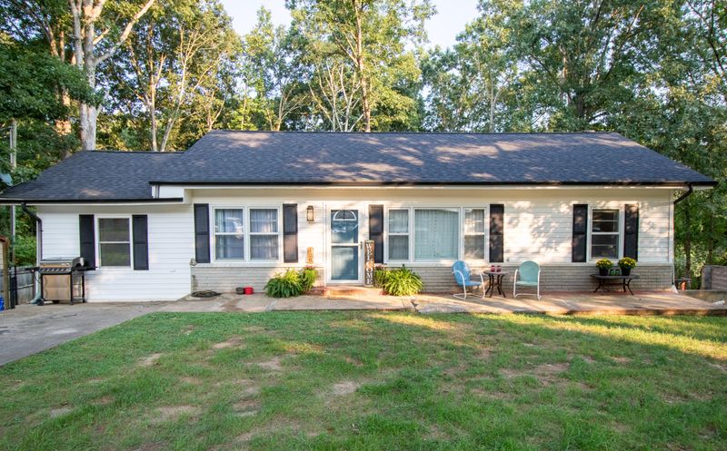 128 Hilltop Dr, Athens, TN 37303