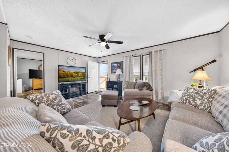 128 Indian Rock Loop, Crossville, TN 38572