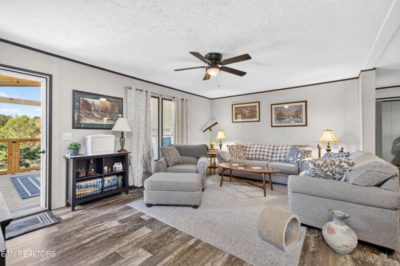 128 Indian Rock Loop, Crossville, TN 38572