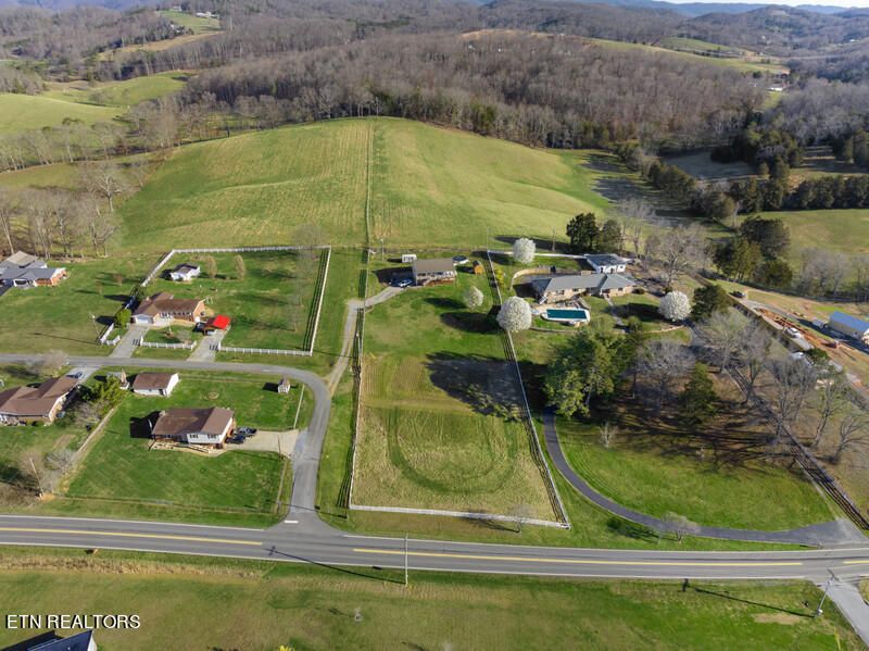 128 Linda Cir, Bean Station, TN 37708