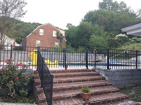 128 Logan St, Jellico, TN 37762