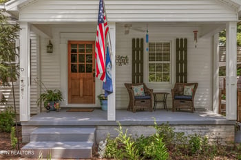 128 Lonas Dr, Maryville, TN 37803