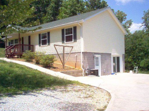 128 Michael Dr, Rockwood, TN 37854