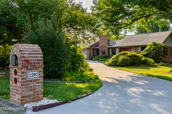 128 N Panoscenic Dr, Maryville, TN 37803