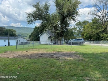 128 N Ridge Ave, Rockwood, TN 37854