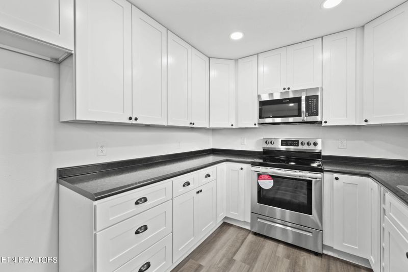 128 Nevada Cir, Oak Ridge, TN 37830
