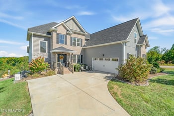 128 Pineberry East Rd, Oak Ridge, TN 37830