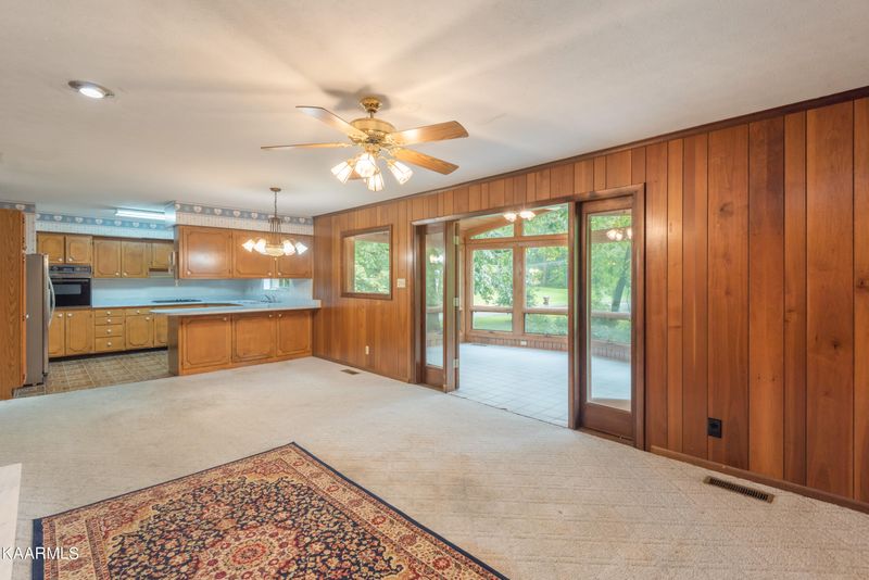 128 Wendover Cir, Oak Ridge, TN 37830
