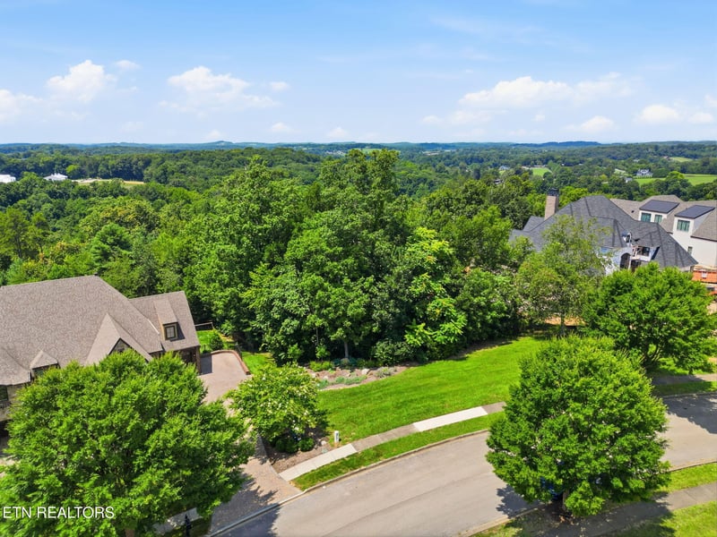 12805 Highwick Cir, Farragut, TN 37934