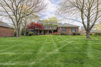 12813 Lebel Rd, Farragut, TN 37934