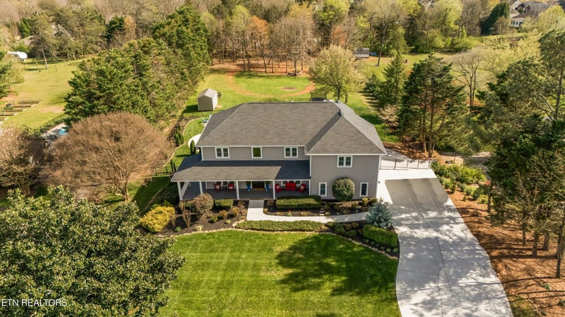 12820 Peach View Dr, Knoxville, TN 37922