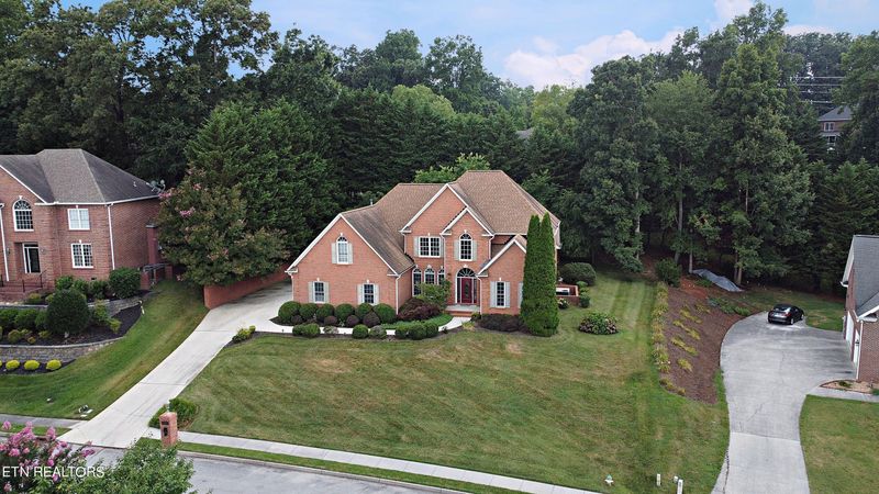12821 High Oak Rd, Knoxville, TN 37934