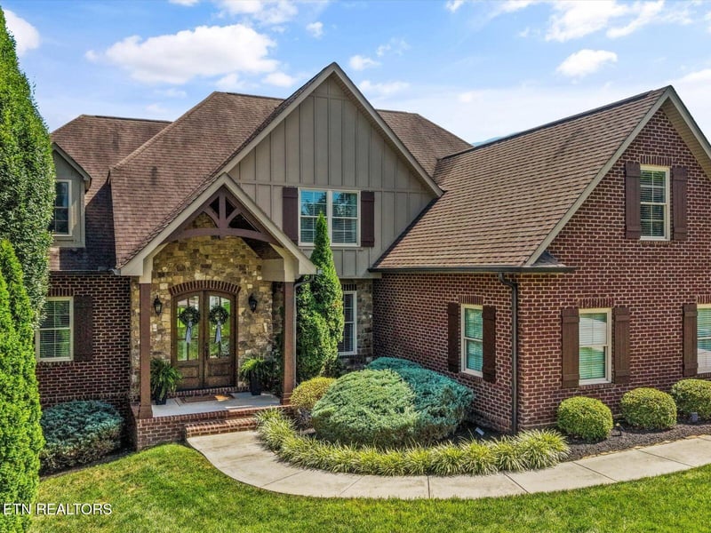 12828 Watergrove Dr, Knoxville, TN 37922
