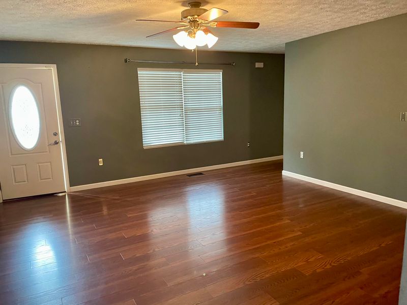 1284 Lori Ellen Ct, Sevierville, TN 37876