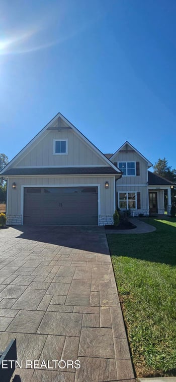 12840 Magnolia Crest Ln, Knoxville, TN 37922