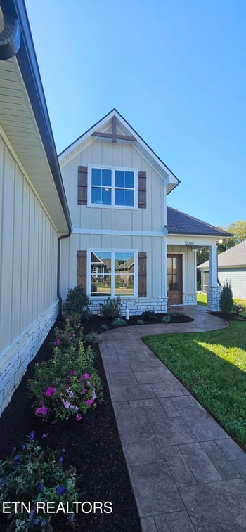 12840 Magnolia Crest Ln, Knoxville, TN 37922