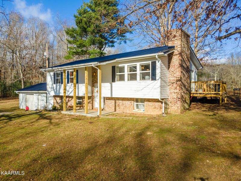 1286 Old Deer Lodge Pike, Deer Lodge, TN 37726