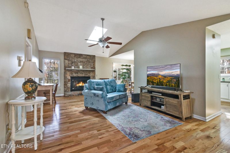 129 Berkshire Loop, Crossville, TN 38558