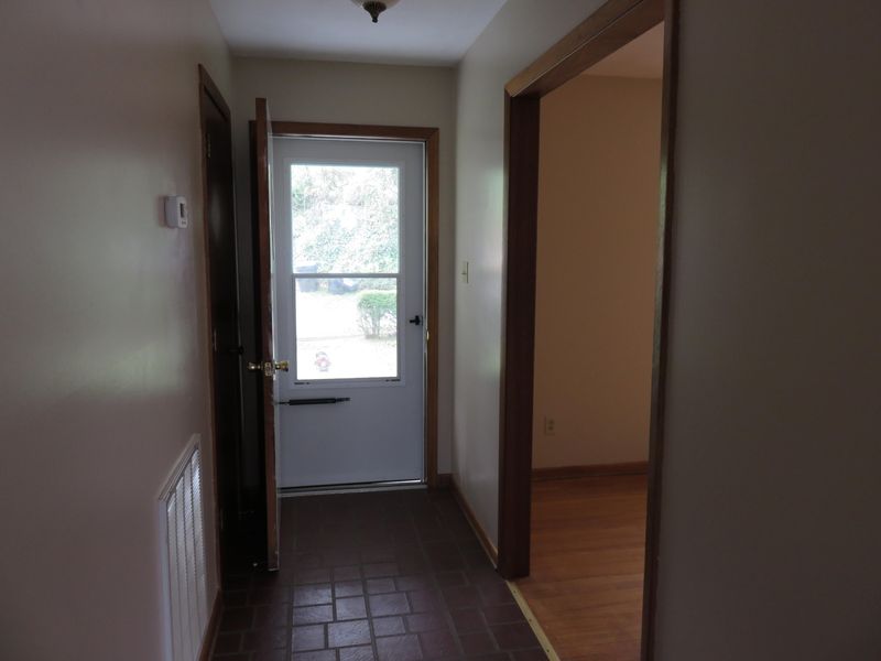 129 Bettis Ln, Kingston, TN 37763