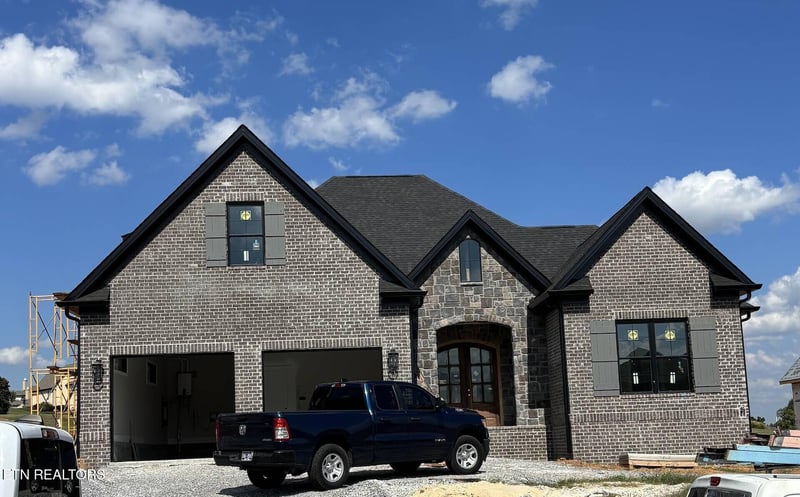 129 Black Hawk Dr, Vonore, TN 37885