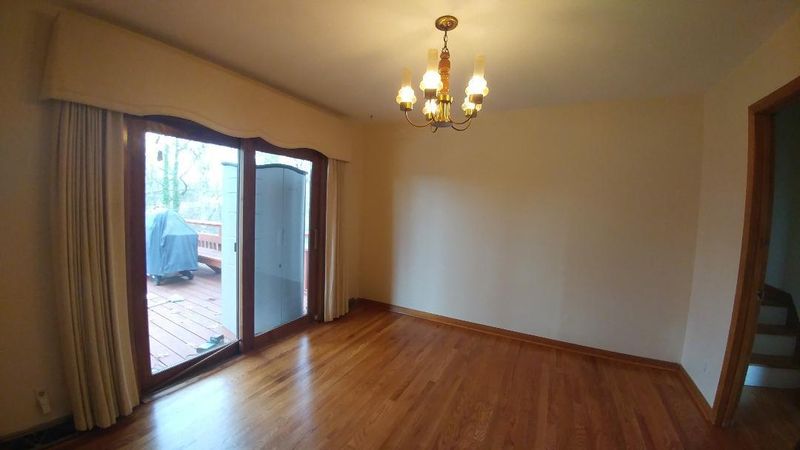 129 Cumberland View Dr, Oak Ridge, TN 37830
