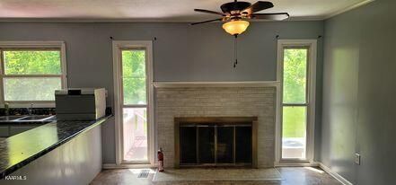 129 E Morningside Pk, Lafollette, TN 37766
