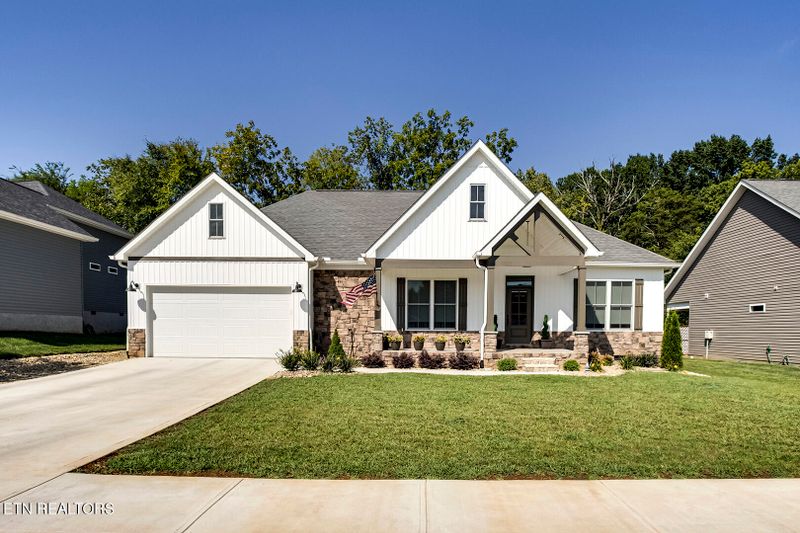 129 Gado Way, Loudon, TN 37774