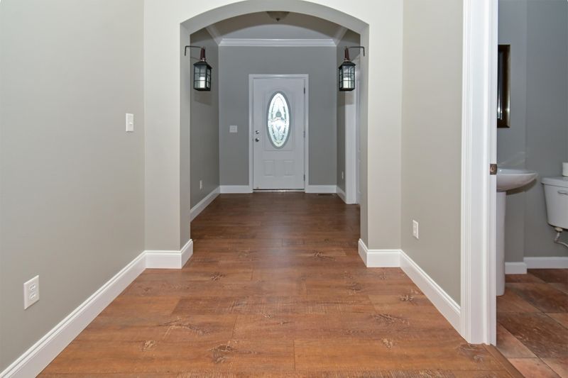 129 Gallaher Rd, Kingston, TN 37763